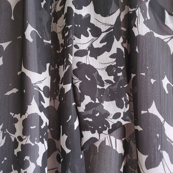 🏷Need Options Petite blouse - Picture 4 of 8